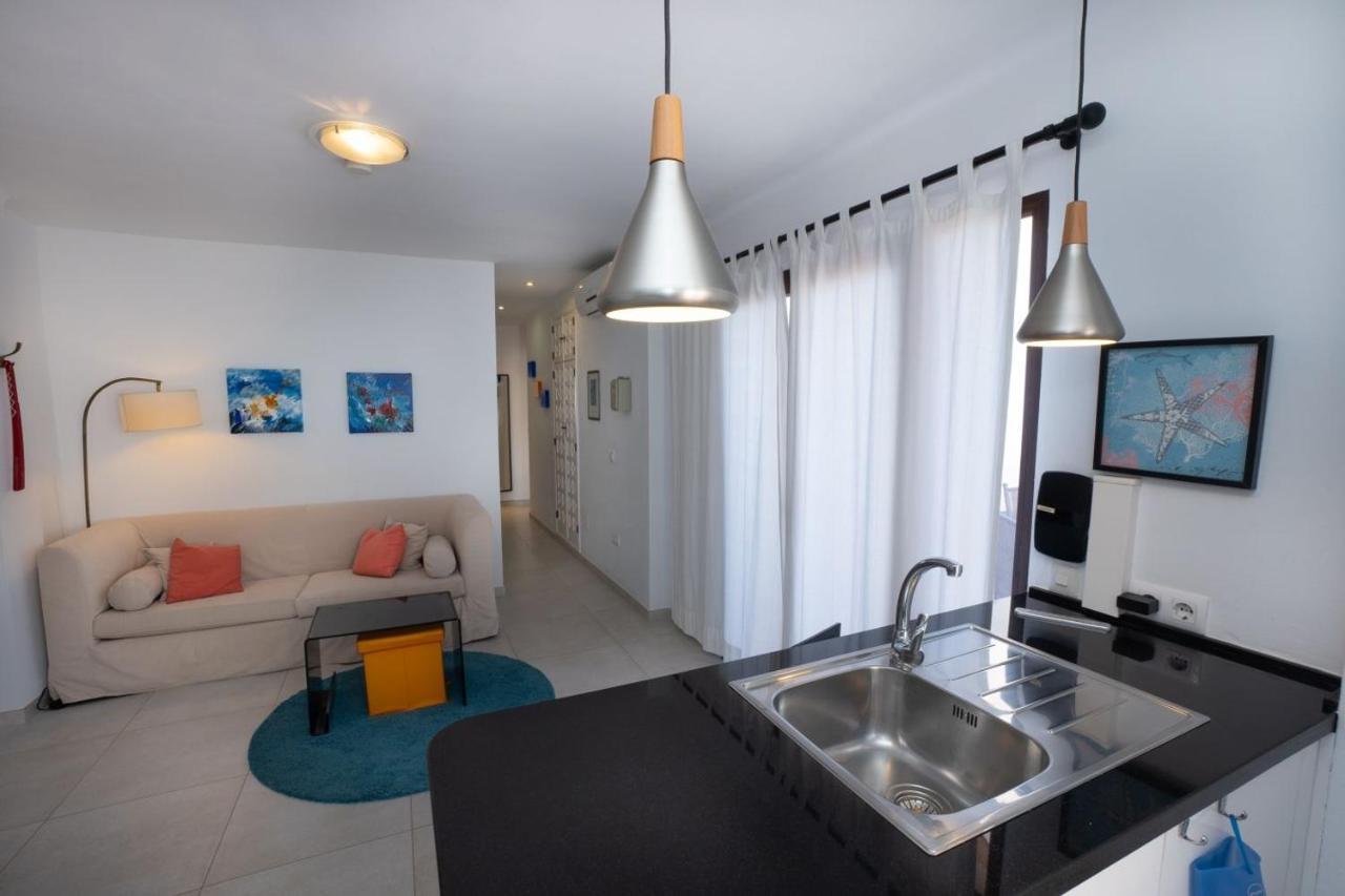 Capistrano Playa 712 Menyber Apartment Нерха Екстериор снимка