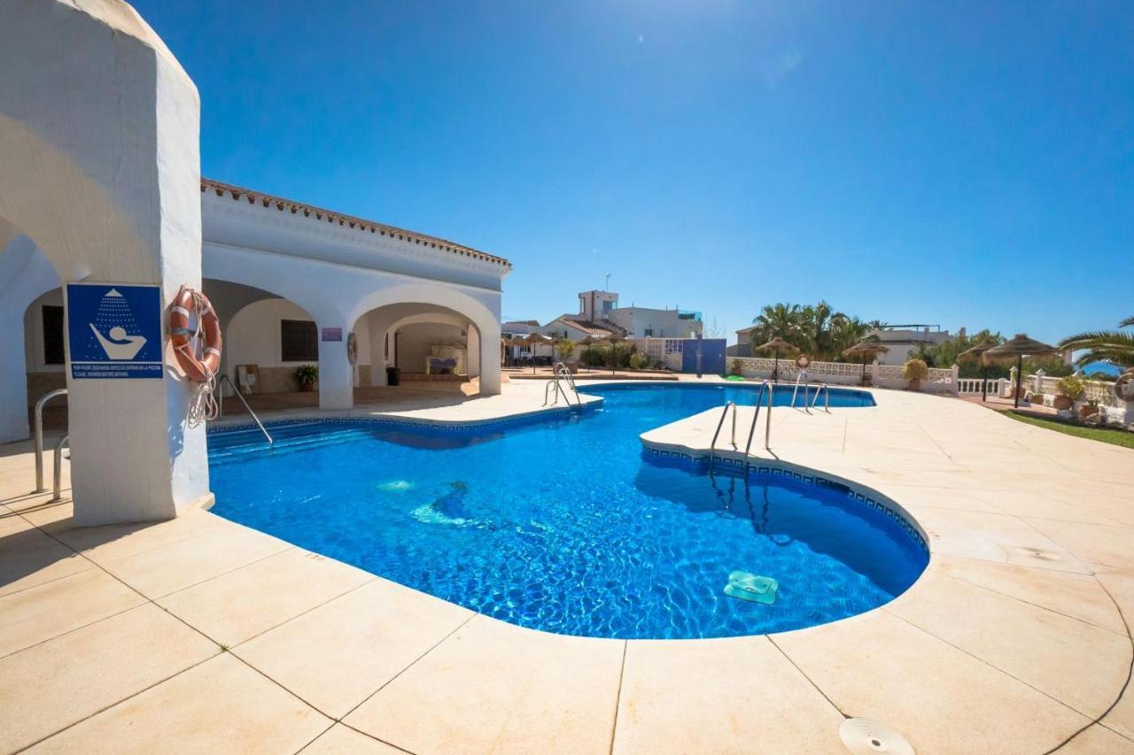 Capistrano Playa 712 Menyber Apartment Нерха Екстериор снимка