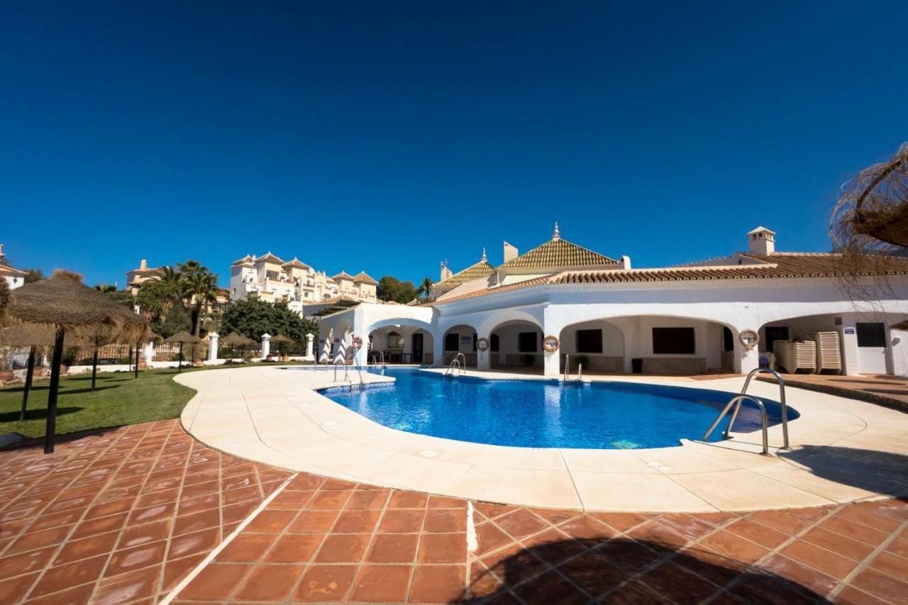 Capistrano Playa 712 Menyber Apartment Нерха Екстериор снимка